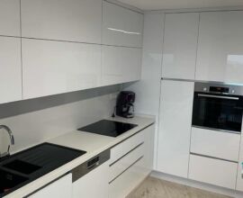 BEYAZ AKRİLİKK2 DEVAMI